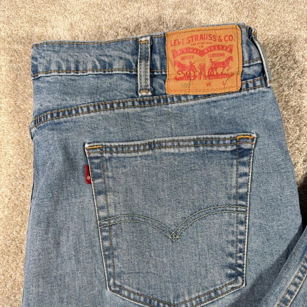 Levis 550 Straight Leg Blue Jeans Mens 42 X‎ 34 (FITS 42 X 33) Denim Cotton